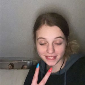 Meet your Posher, Olivia